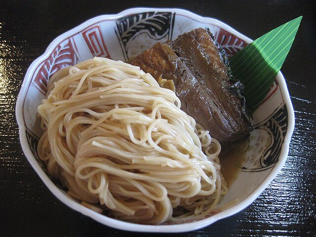焼鯖そうめん (Ikan Saba Bakar dengan Mi Tipis): "Melodi Laut dalam Serpihan Rasa"