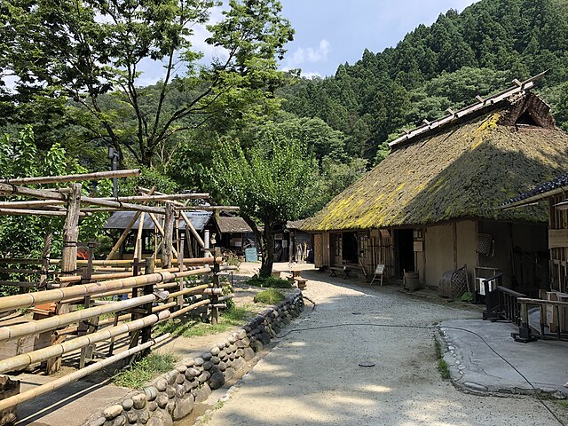 三州足助屋敷 (Rumah Asuka Tiga Provinsi): "Keanggunan Dalam Harmoni Alam"