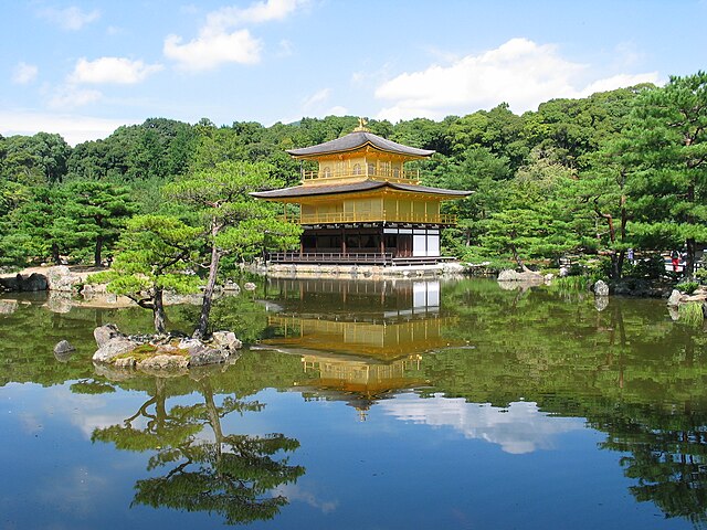 古都京都の文化財(Kekayaan Budaya Kota Tua Kyoto): "Jejak Abadi di Tanah Seribu Kuil"