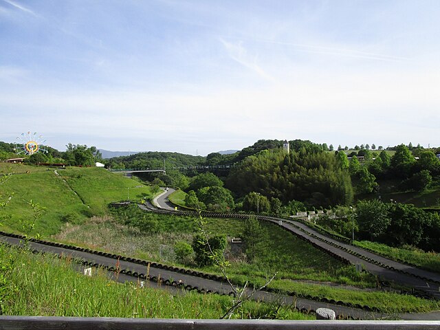 堺・緑のミュージアム ハーベストの丘(Museum Hijau Sakai: Bukit Panen Harmoni): "Harmoni Alam di Puncak Hijau"