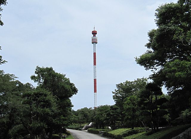宇和海展望タワー (Menara Pandang Laut Uwa): "Menara Cinta Samudera"
