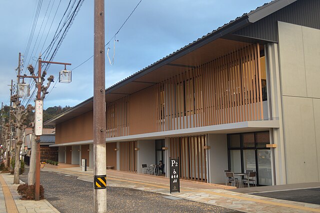 中津川市ひと・まちテラス (Teras Manusia dan Kota Nakatsugawa): "Harmoni Alam dan Kehidupan"