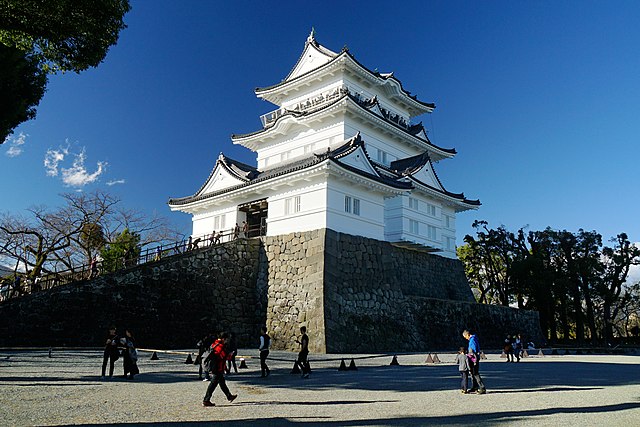 小田原城(Kastil Odawara): "Menara Harapan di Tengah Kabut Sejarah"