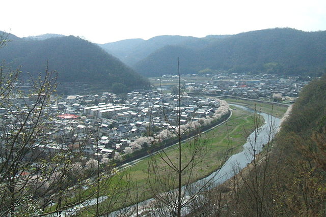 井原堤(Embusan Kenangan): "Sungai yang Menyanyikan Cerita"