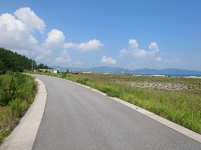 白砂青松の弓ヶ浜サイクリングコース(Jejak Sepeda di Pasir Putih dan Pinus Biru): "Harmoni Alam di Jalur Pesona"