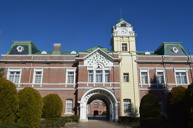 牛久シャトー(Château Ushiku): "Kastil Anggur di Bawah Langit Biru"