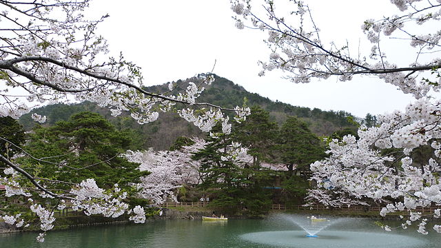 真人公園(Taman Sejati): "Keindahan Alam yang Abadi"
